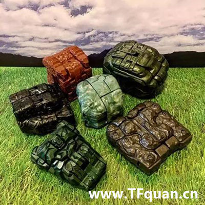 百變雄師之巖石超人玩具