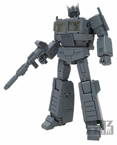 變形金剛MP-44擎天柱V3 售價高達5萬日元