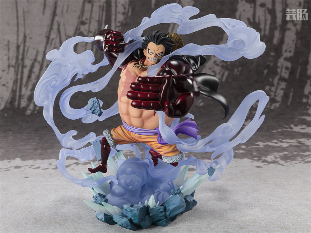 萬代推出FiguartsZERO[超激戰]《海賊王》路飛 四檔 -三船長 鬼島怪物決戰-手辦