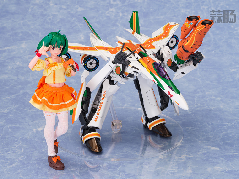 青島社推出ACKS MC-10《超時空要塞F》VF-25F 彌賽亞 蘭花·李 40周年紀念配色Ver.拼裝模型