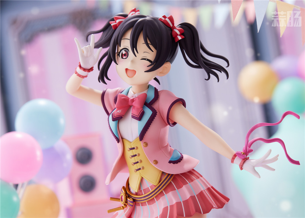 PLUM推出《Love Live！》×徳井青空 矢澤妮可 1/7手辦
