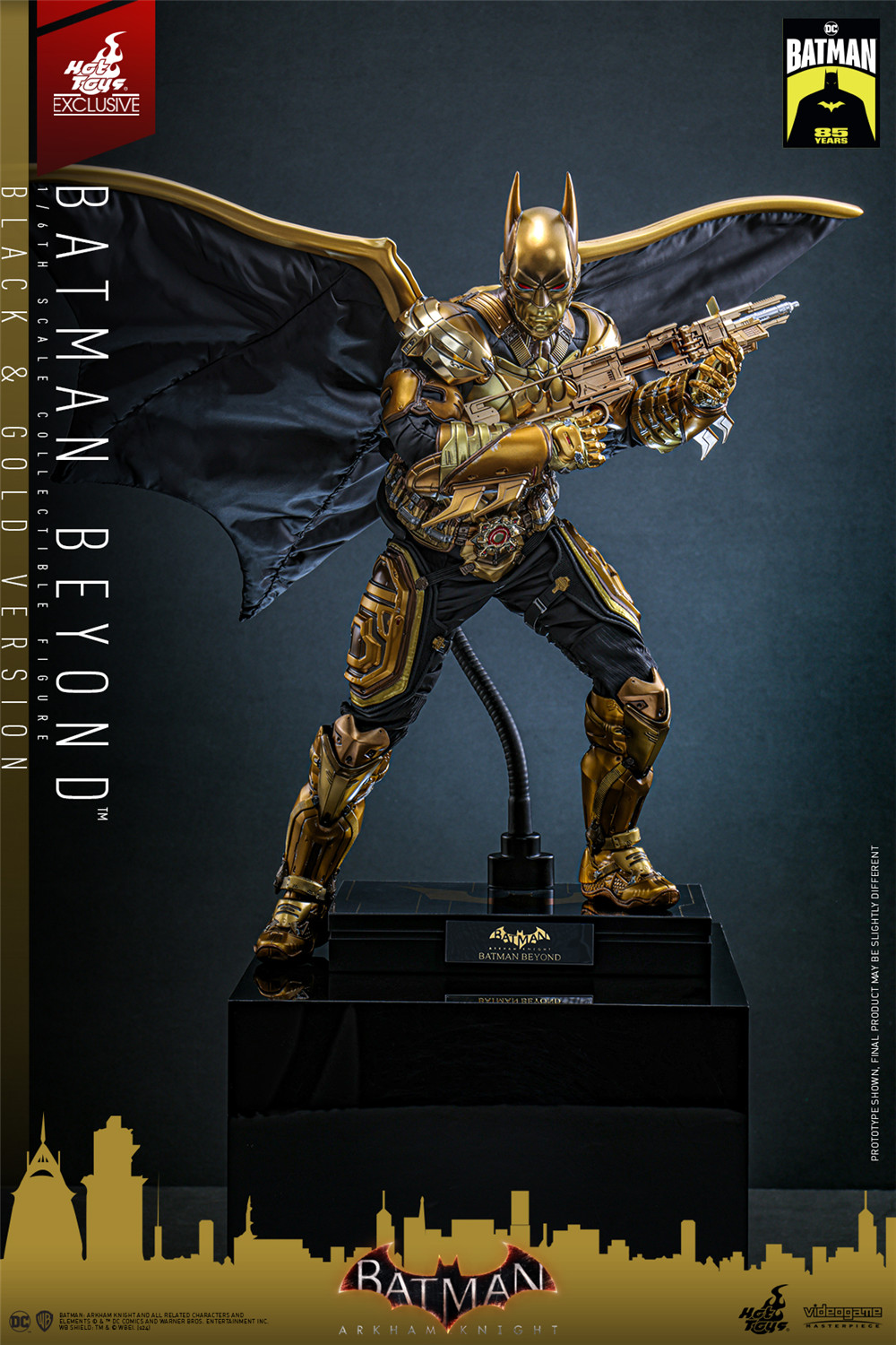 Hot Toys - BAK - Batman (Black & Gold Version) collectible figure_PR1.jpg